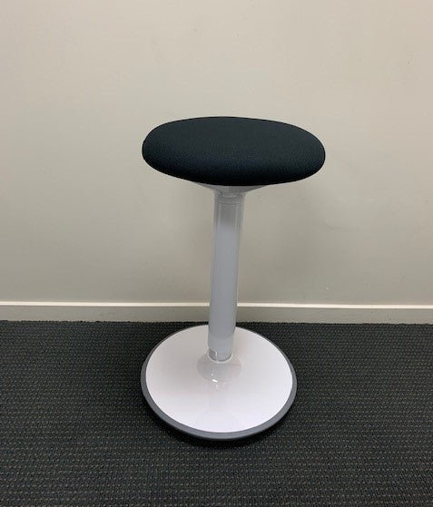 Fangle Stool
