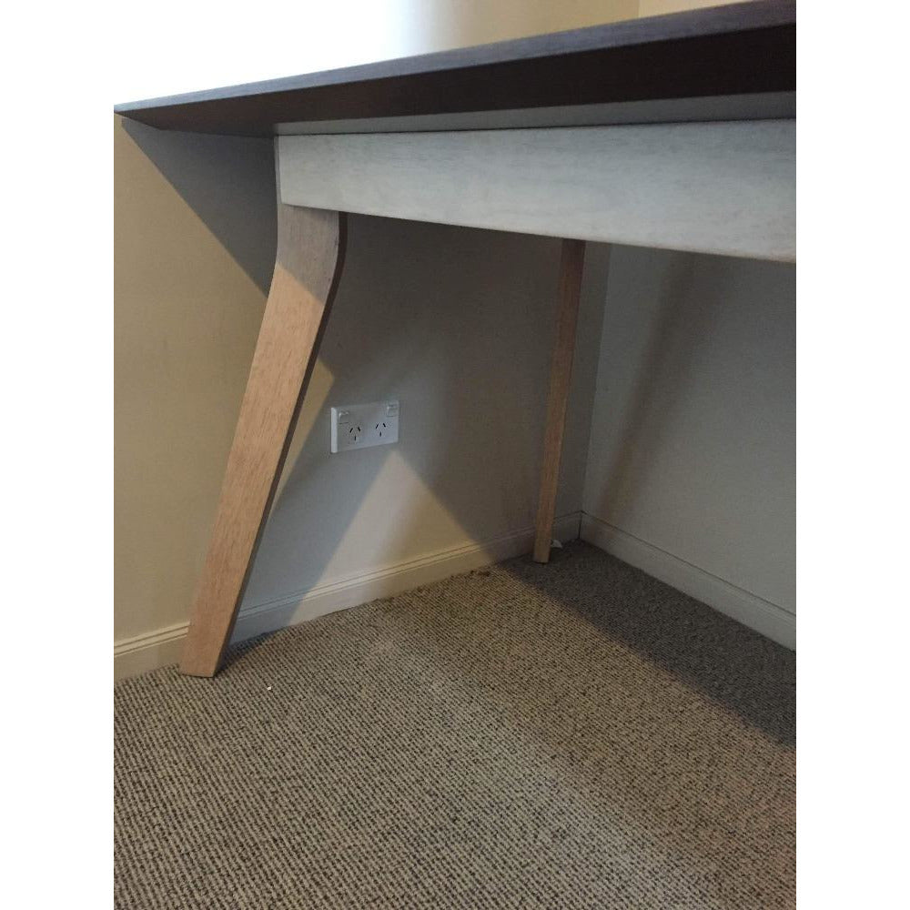 Copenhagen desk and storage system