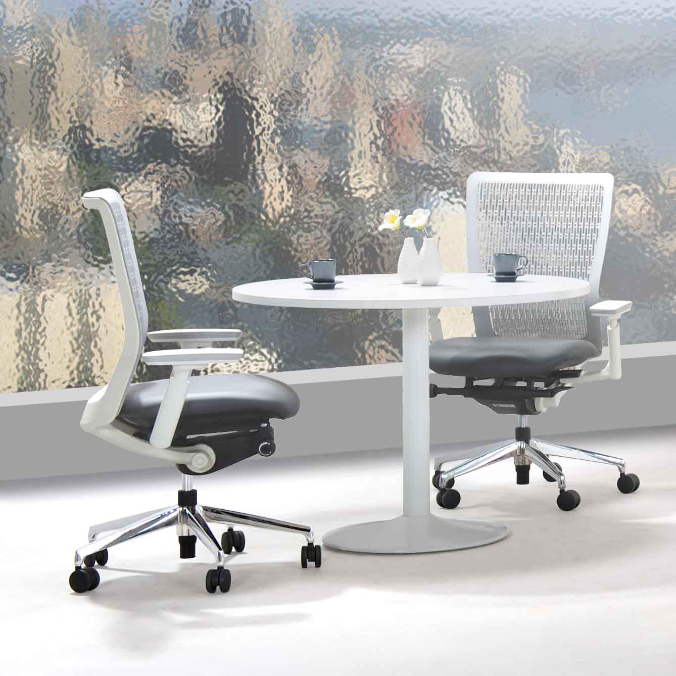 round meeting table